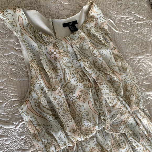 H&M Mini/Mididress Size 10 almost new Stylish - Picture 2 of 8